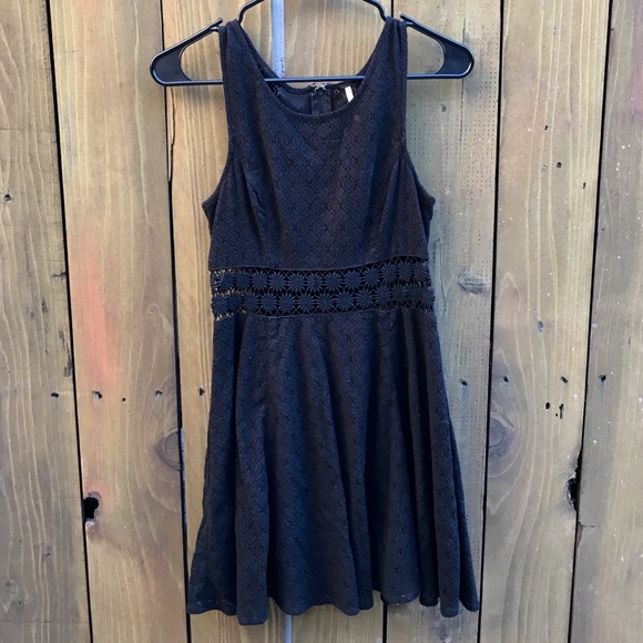 Free People Dresses & Skirts - Free People Black daisy dress